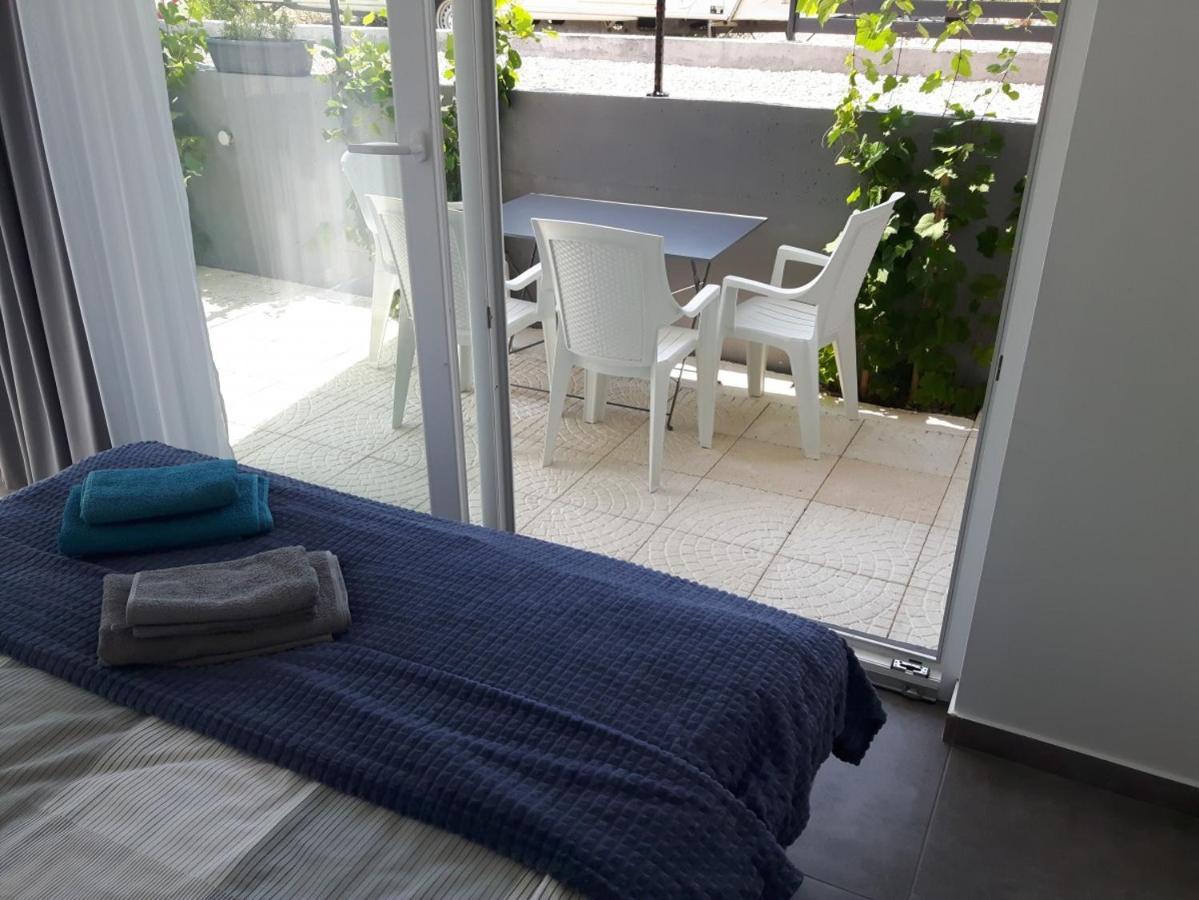 Apartmani Dalmacjia Grebastica Exterior photo