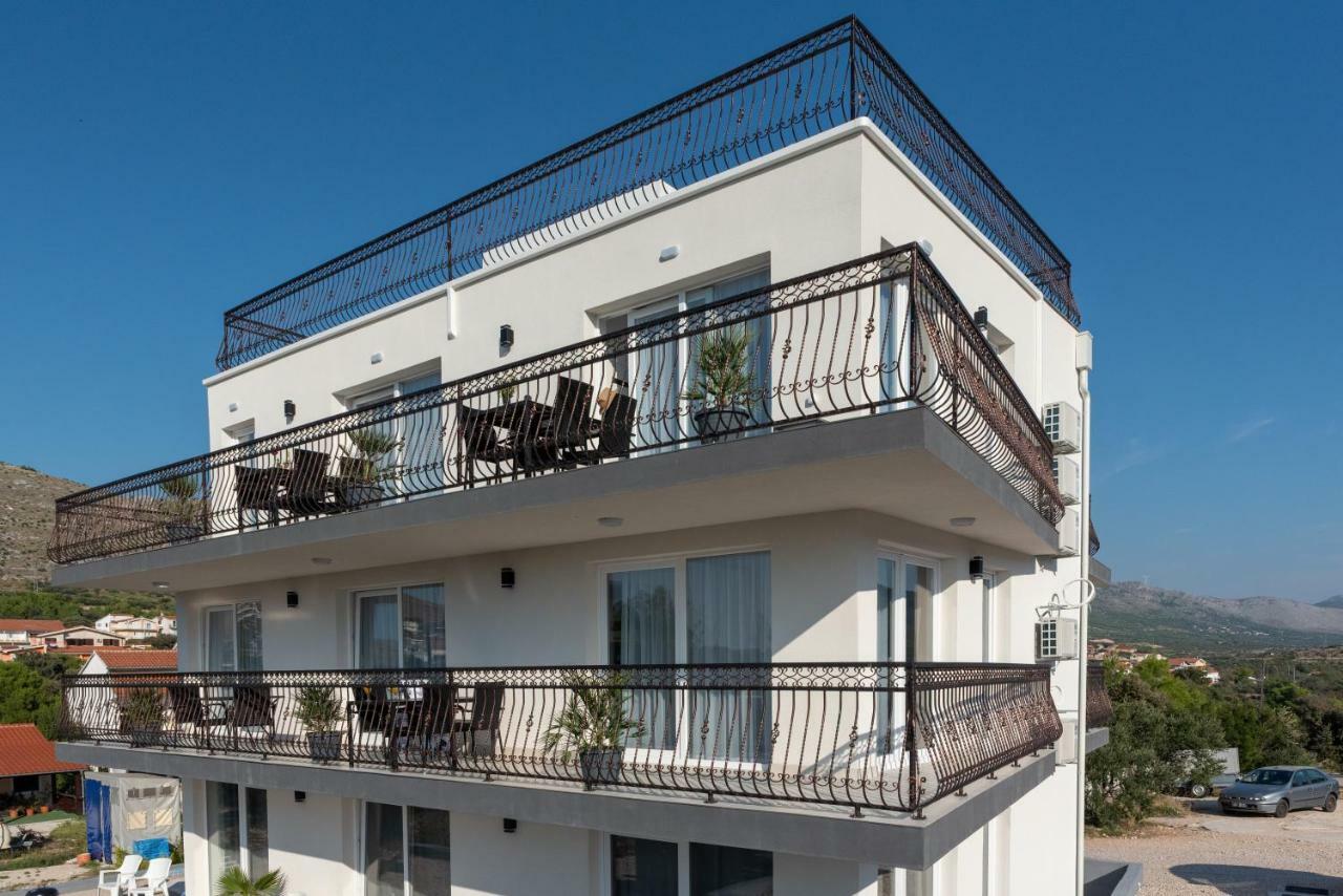 Apartmani Dalmacjia Grebastica Exterior photo